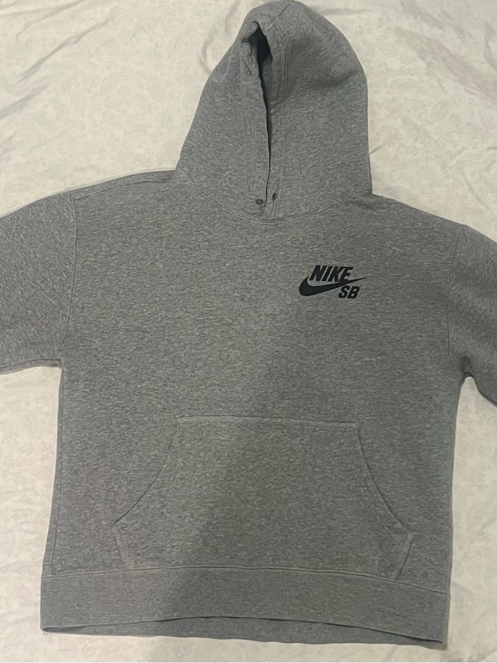 Nike Gray Hoodie Sweatshirt - Comfortable Everyday Pullover